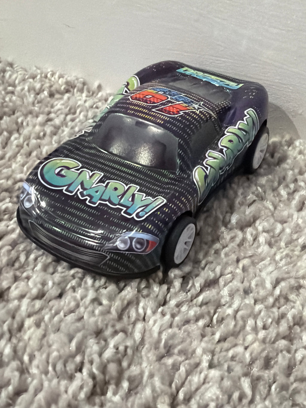 Toy car